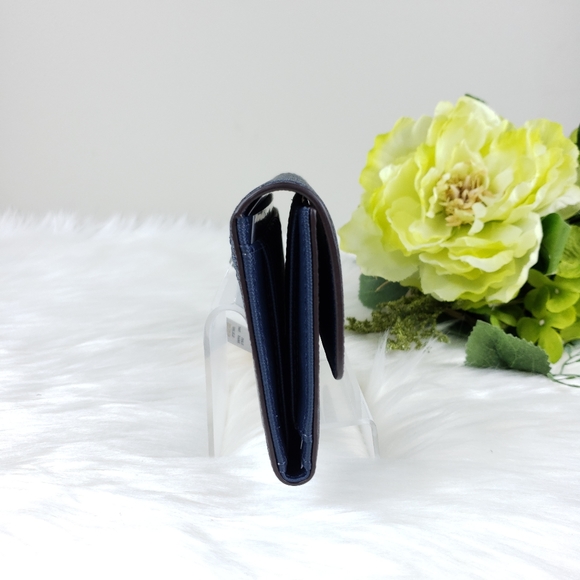 🥰NWT Michael Kors LG trifold wallet admiral blue - Picture 3 of 6